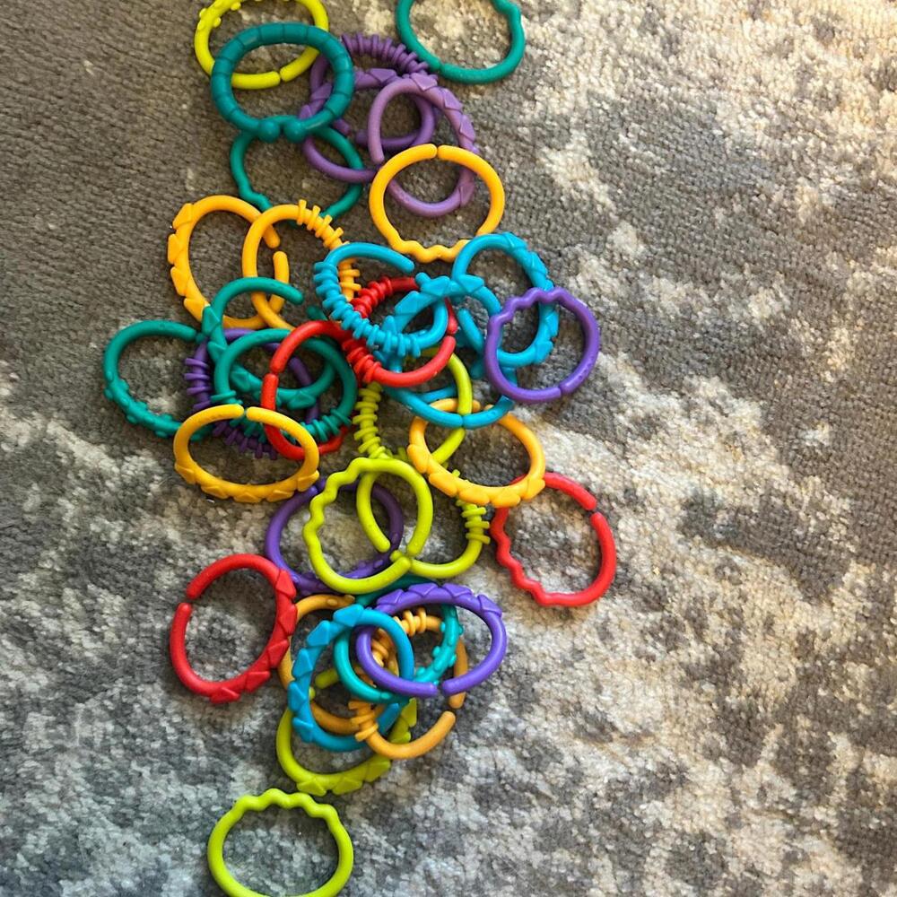 Bright Starts Lots of Links 35 Colored Textured Rings